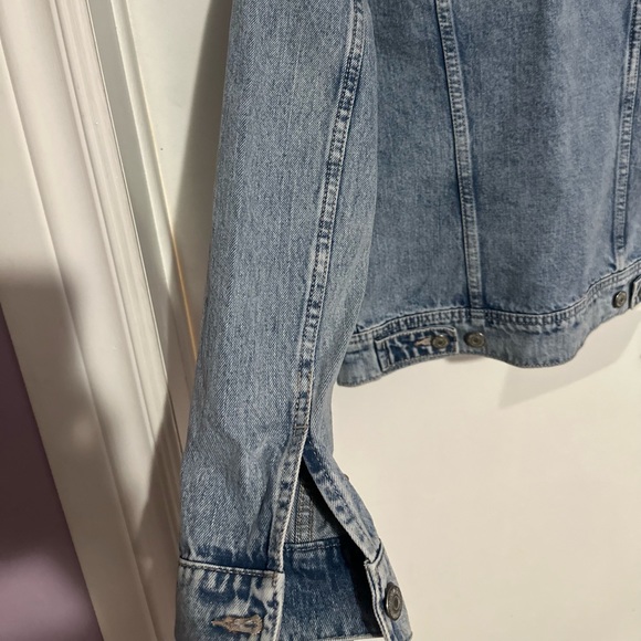 Old navy Classic Jean Jacket - Picture 7 of 8